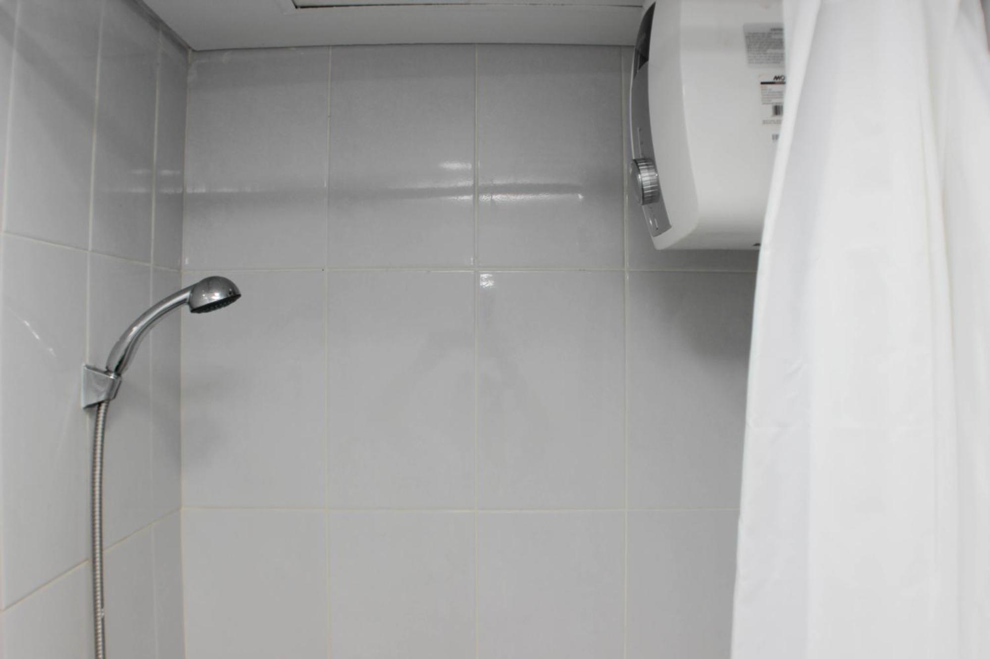 Minimalist At Springlake Summarecon By Travelio Apartemen Bekasi