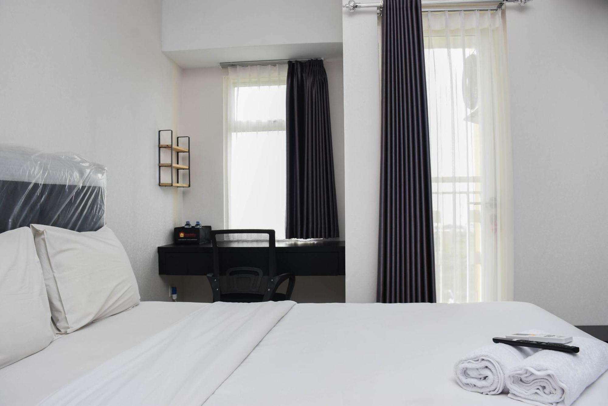 Minimalist At Springlake Summarecon By Travelio Bekasi